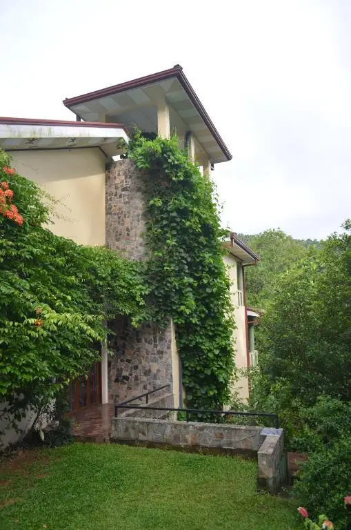 Канди: Country house Hillside