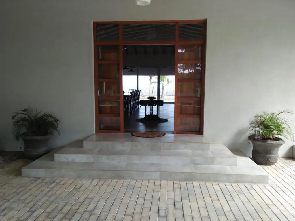 Arhimser Villa-superb 4 bedrooms beachfront bb for 8 plus 2 extra beds in Ranna, Tangalle, airport shuttle, BBQ, meals, fully serviced — фото 1