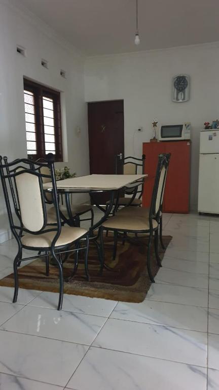 Канди: Asiri Homestay
