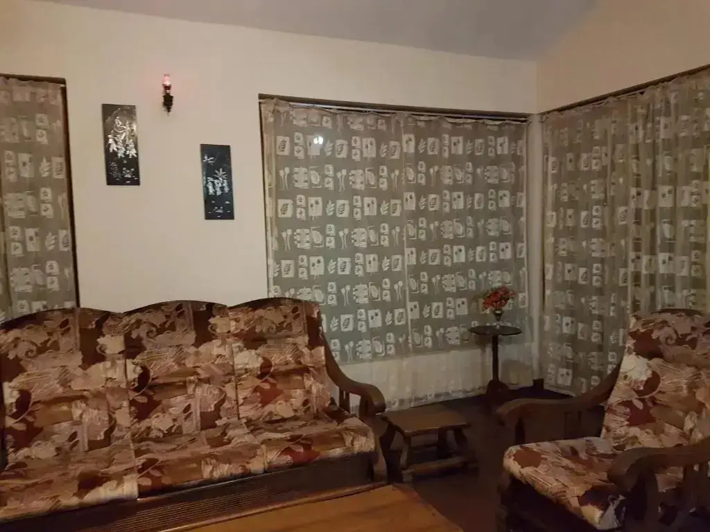 Канди: No 51, Menik Home Rest