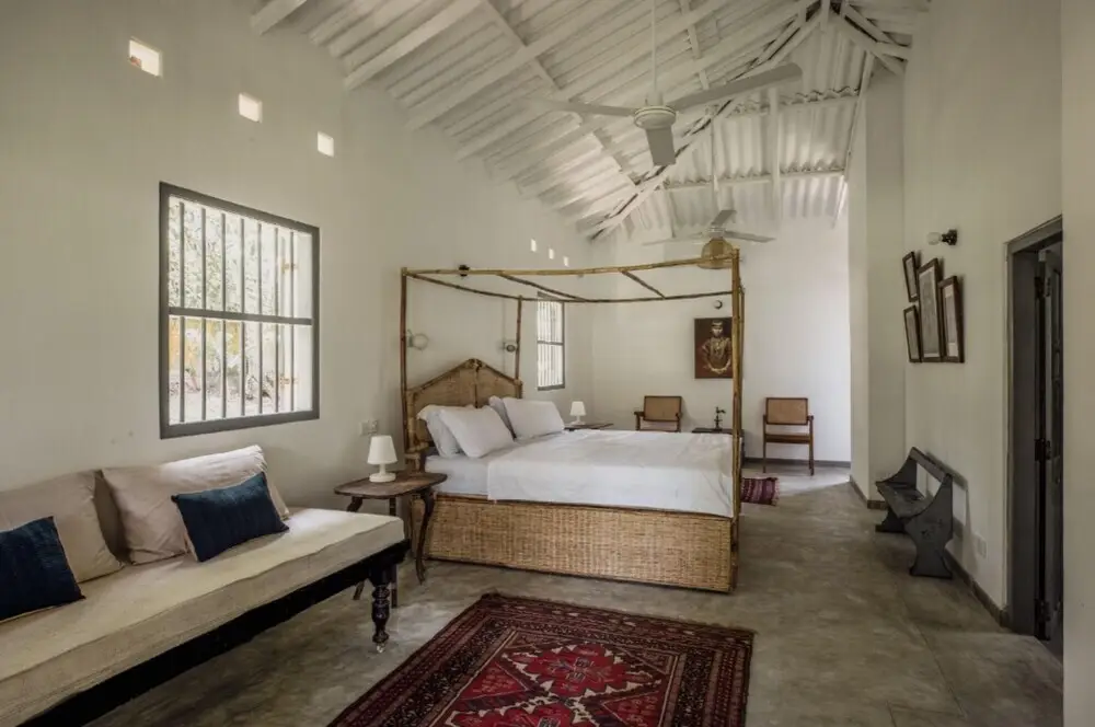 Тальпе: Antique Dutch Period Country House With Far Reaching West-facing Views