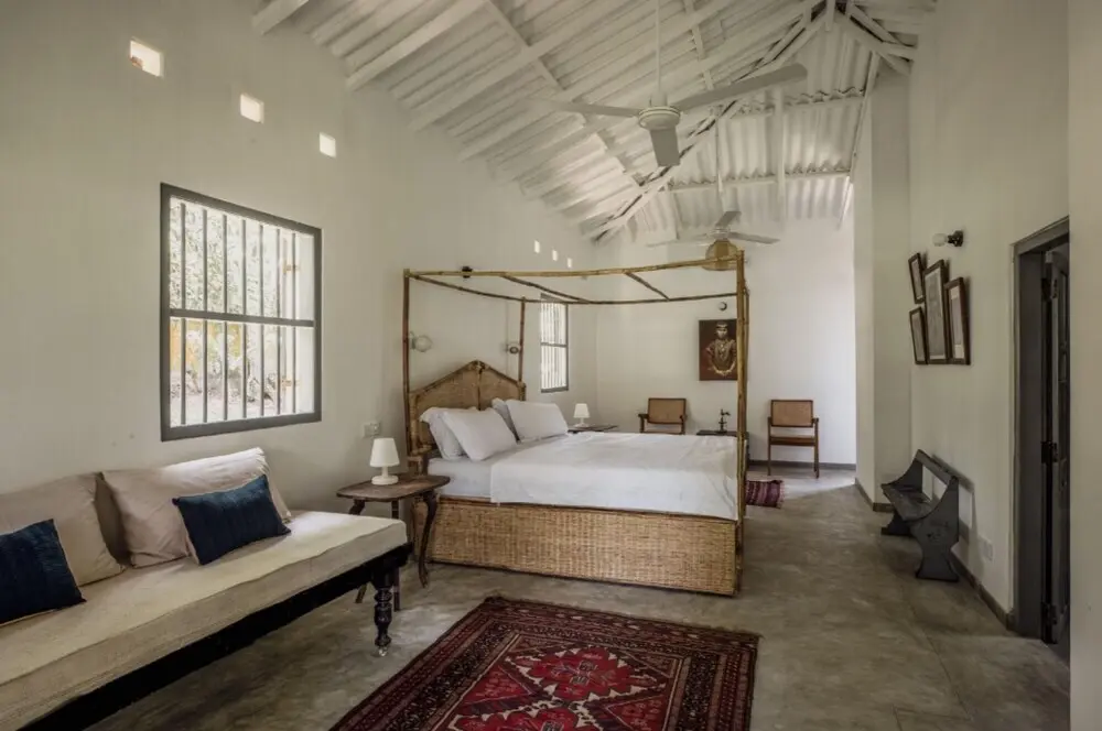 Тальпе: Antique Dutch Period Country House With Far Reaching West-facing Views