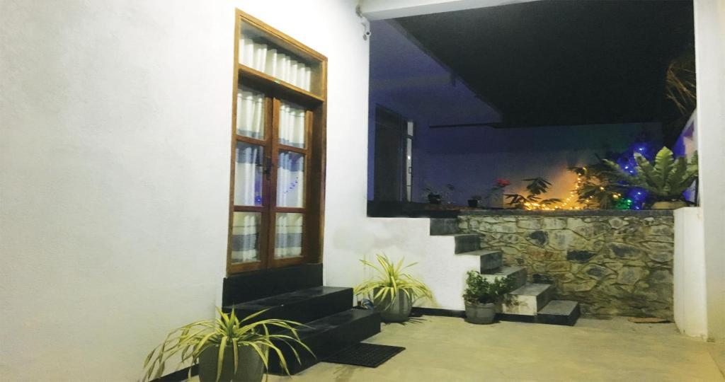 Диквелла: Surfing Sea Hiriketiya 3 Bed Room Entire Villa