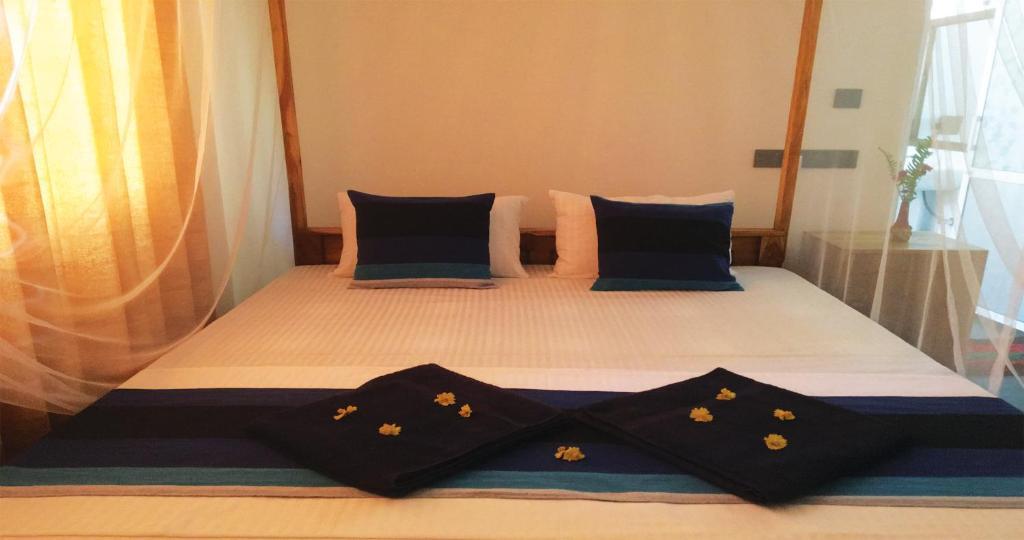 Диквелла: Surfing Sea Hiriketiya 3 Bed Room Entire Villa