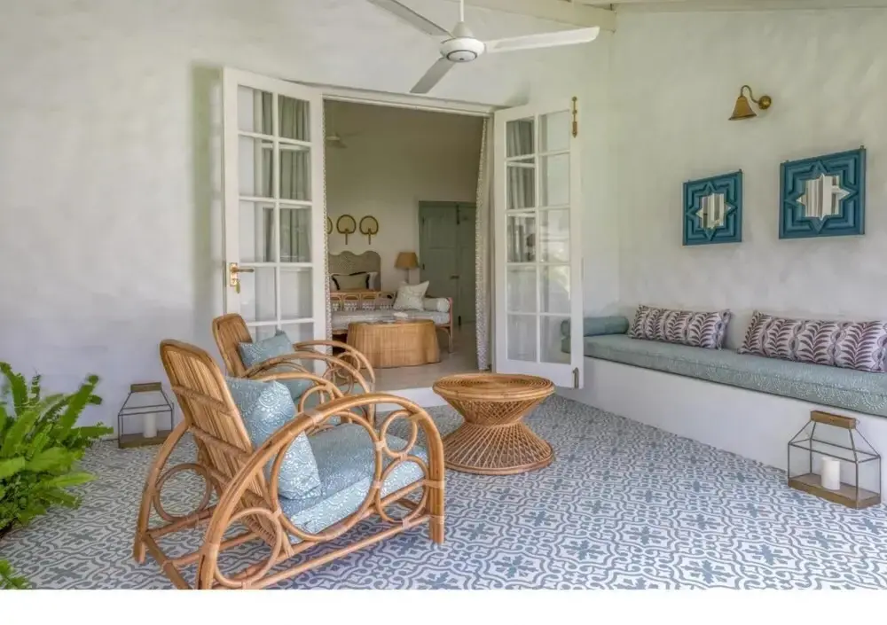 Тальпе: Breathtaking Villa In 02 Acres Of Tropical Walled-in Gardens