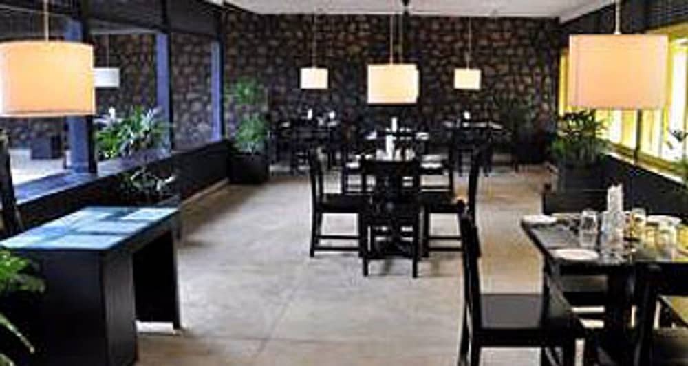Анурадхапура: Heritage Medawachchiya Resort