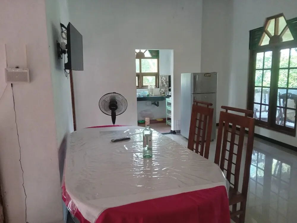 Велигама: Charming 2-bed Apartment in Weligama