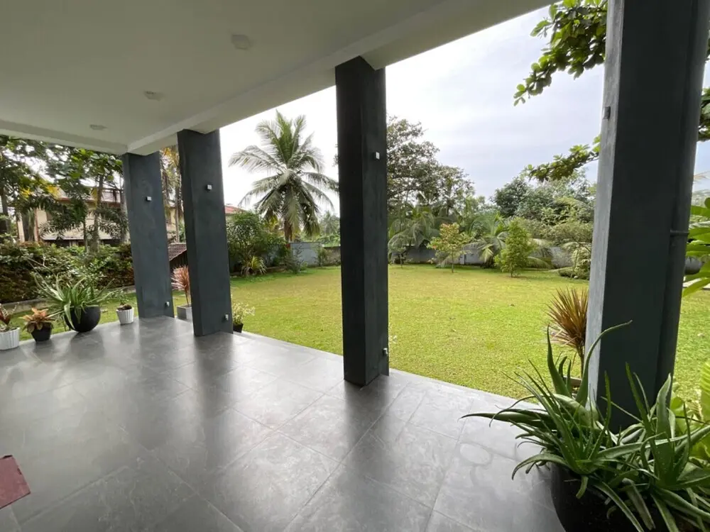 Галле: Spacious Stand-alone 2-bed Villa in Galle