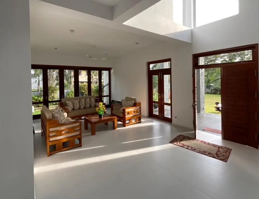 Галле: Spacious Stand-alone 2-bed Villa in Galle