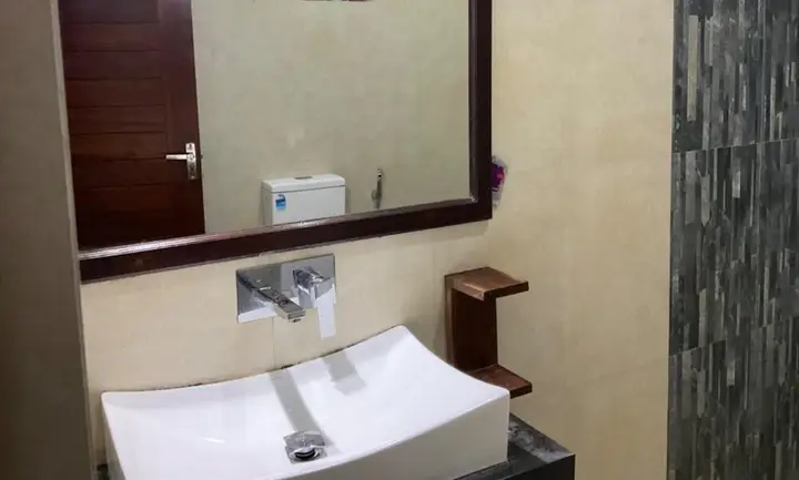Галле: Spacious Stand-alone 2-bed Villa in Galle
