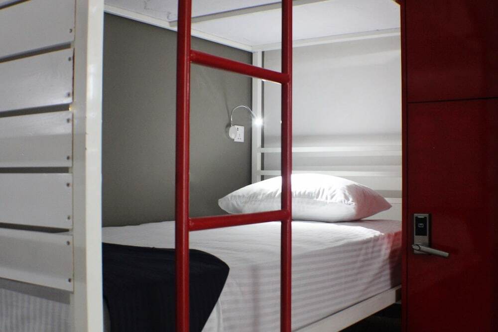 Коломбо: Hangover Hostels Signature @ Colombo