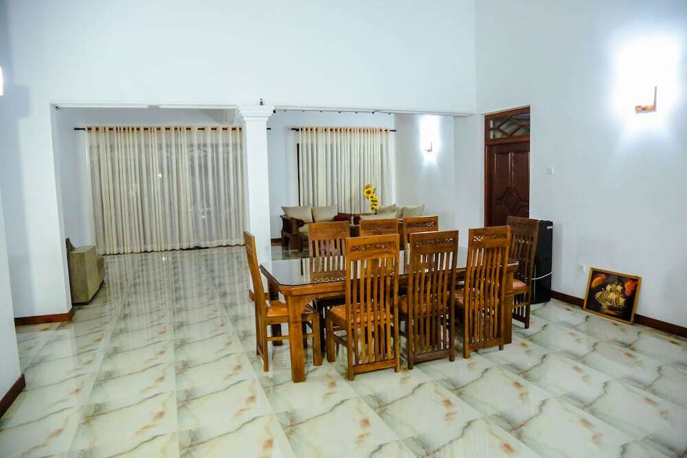 Катунаяке: Lihini Scandic Bungalow