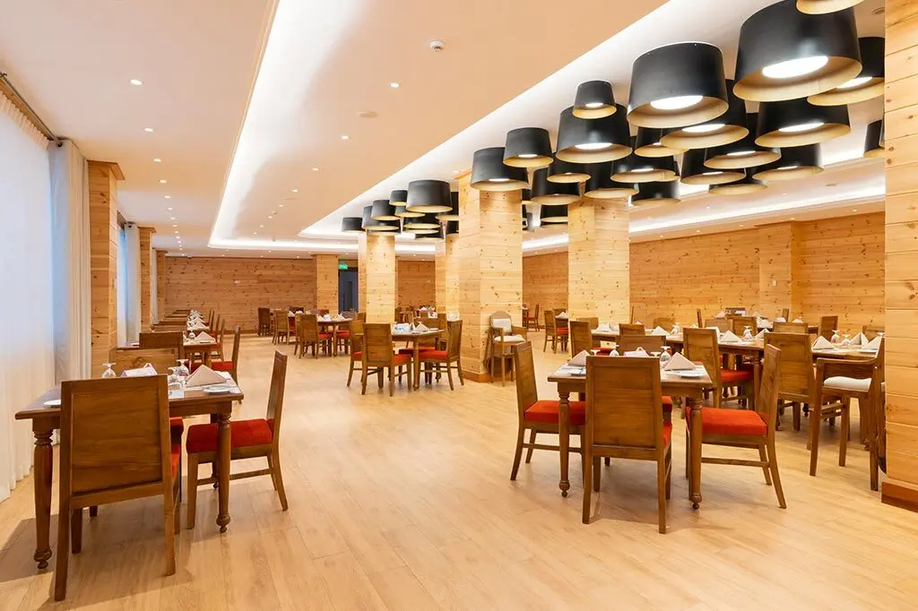 Нувара-Элия: Отель Hotel Araliya Red -Nuwara Eliya