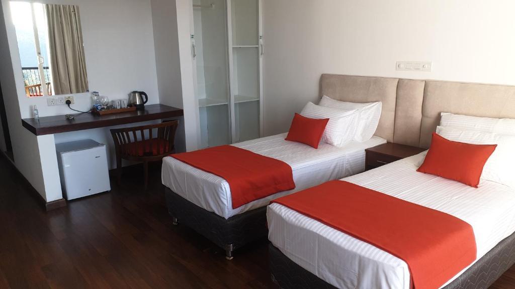 Канди: The Mountbatten Hotel