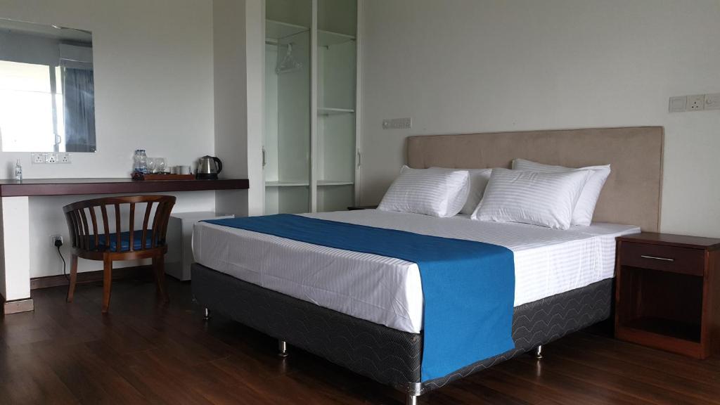 Канди: The Mountbatten Hotel