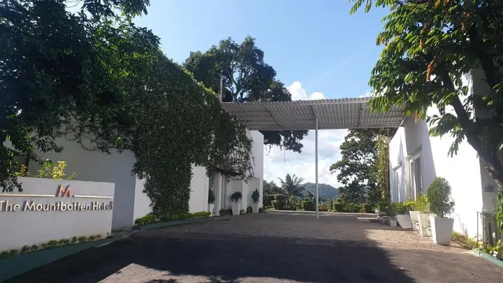 Канди: The Mountbatten Hotel