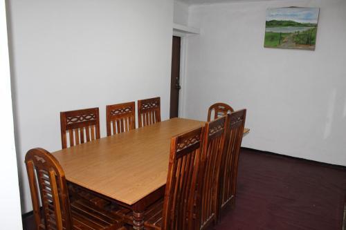 Нувара-Элия: Backpacker's Nest Nuwara Eliya