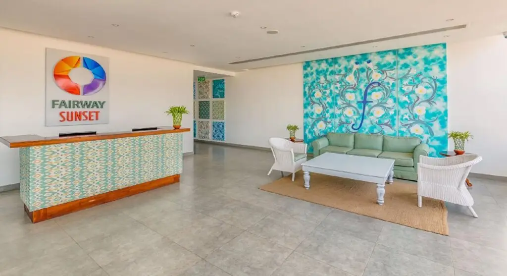 Унаватуна: Blue Beach Galle