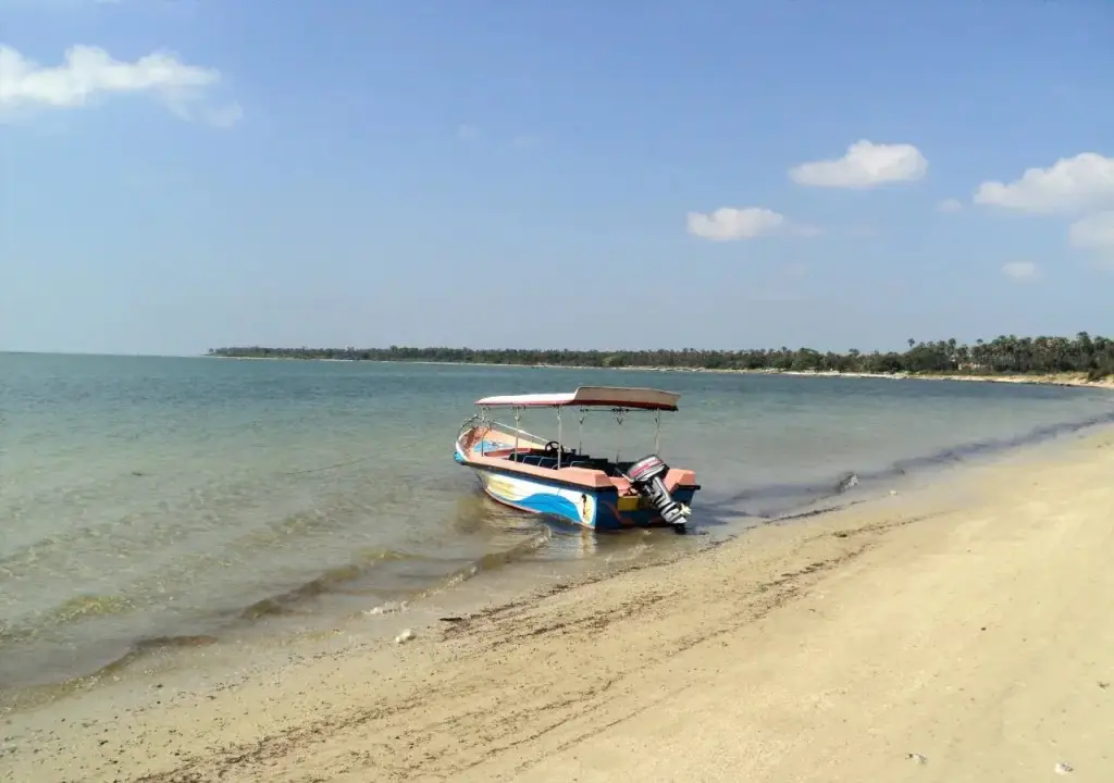 Джафна: Charty Beach Resort