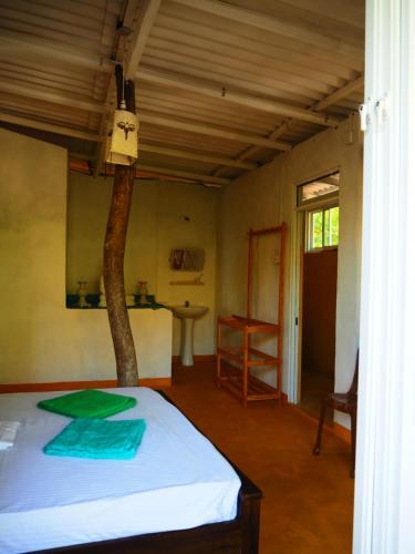 Унакурува: Arthol Beach Resort