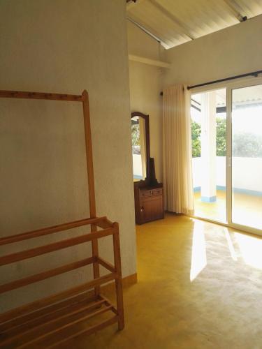 Унакурува: Arthol Beach Resort