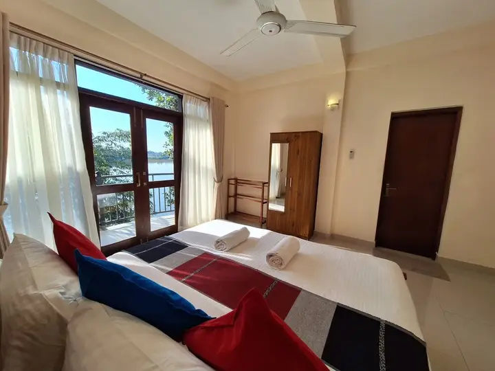 Бандарагама: MYH - Lake Front Pvt Villa With Staff and Includes Free Breakfast of Your Choice