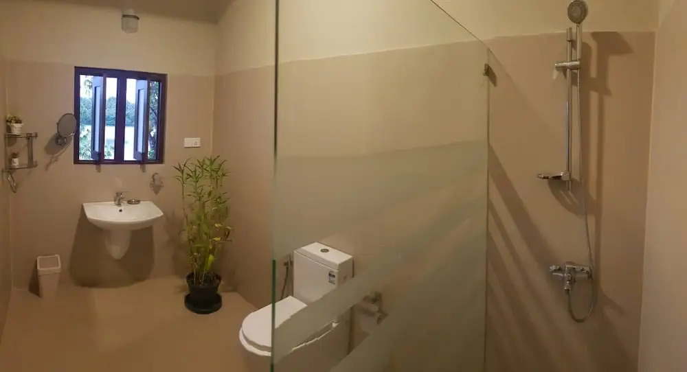 Бандарагама: MYH - Lake Front Pvt Villa With Staff and Includes Free Breakfast of Your Choice