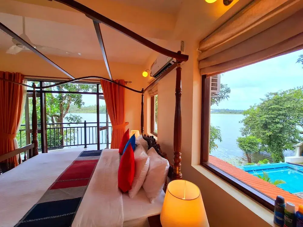 Бандарагама: MYH - Lake Front Pvt Villa With Staff and Includes Free Breakfast of Your Choice