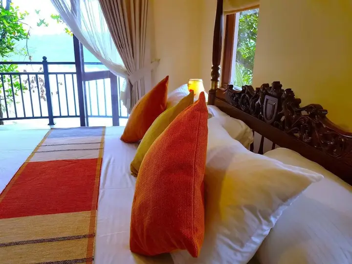 Бандарагама: MYH - Lake Front Pvt Villa With Staff and Includes Free Breakfast of Your Choice