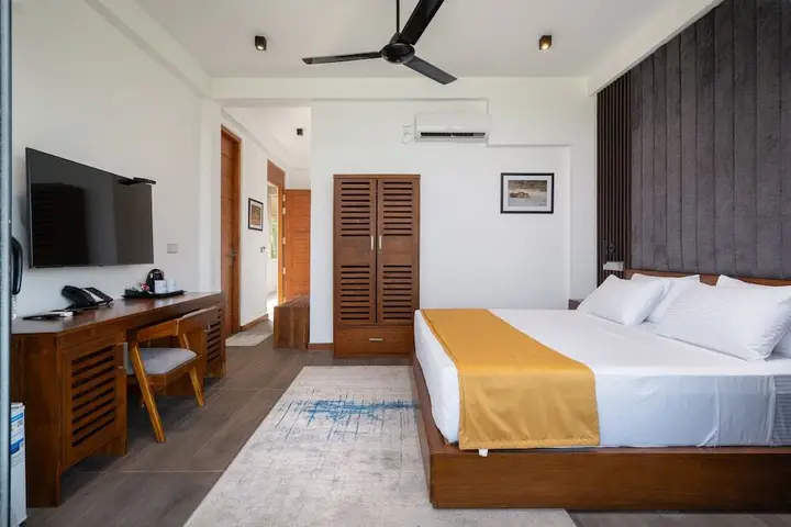 Анурадхапура: Thimbiri Wewa Resort - Wilpattu