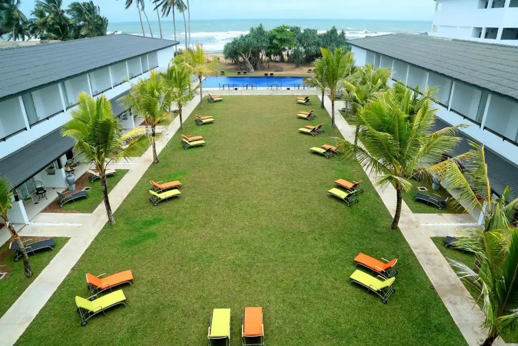Курортный Отель Coco Royal Beach Resort — фото 1