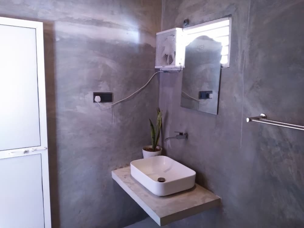 Велигама: Room in Villa - Surf 247 Weligama Deulux Room