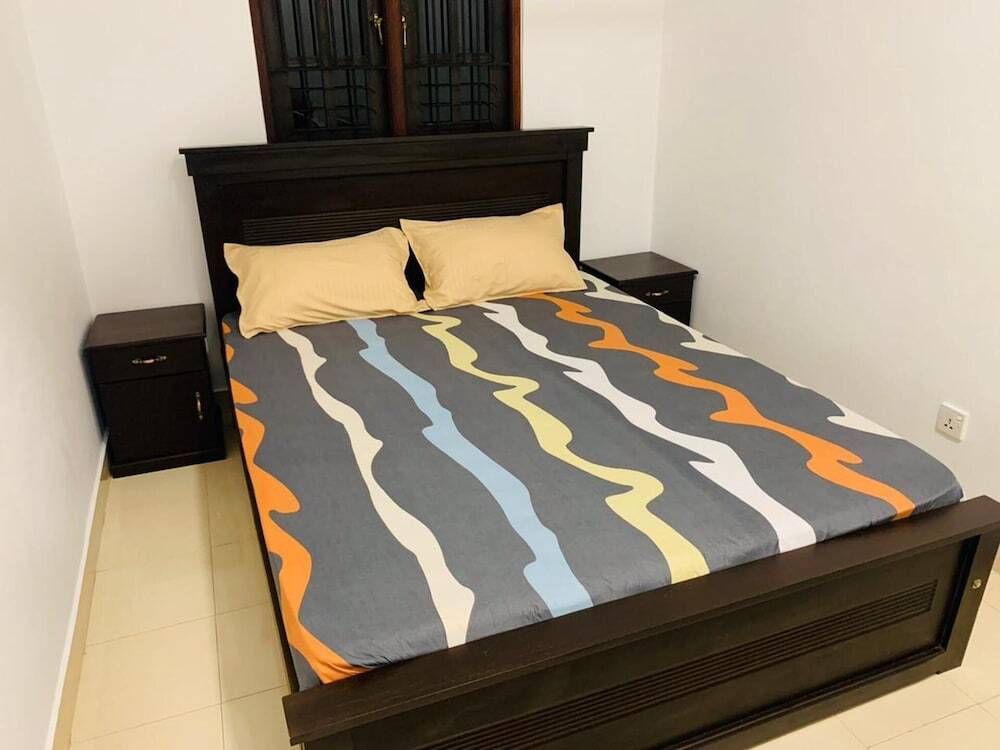 Коломбо: R4 Crescent Stay Colombo Apartment