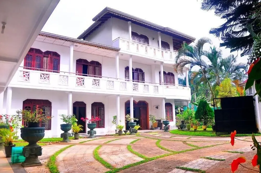 Канди: Power Zone Guest House