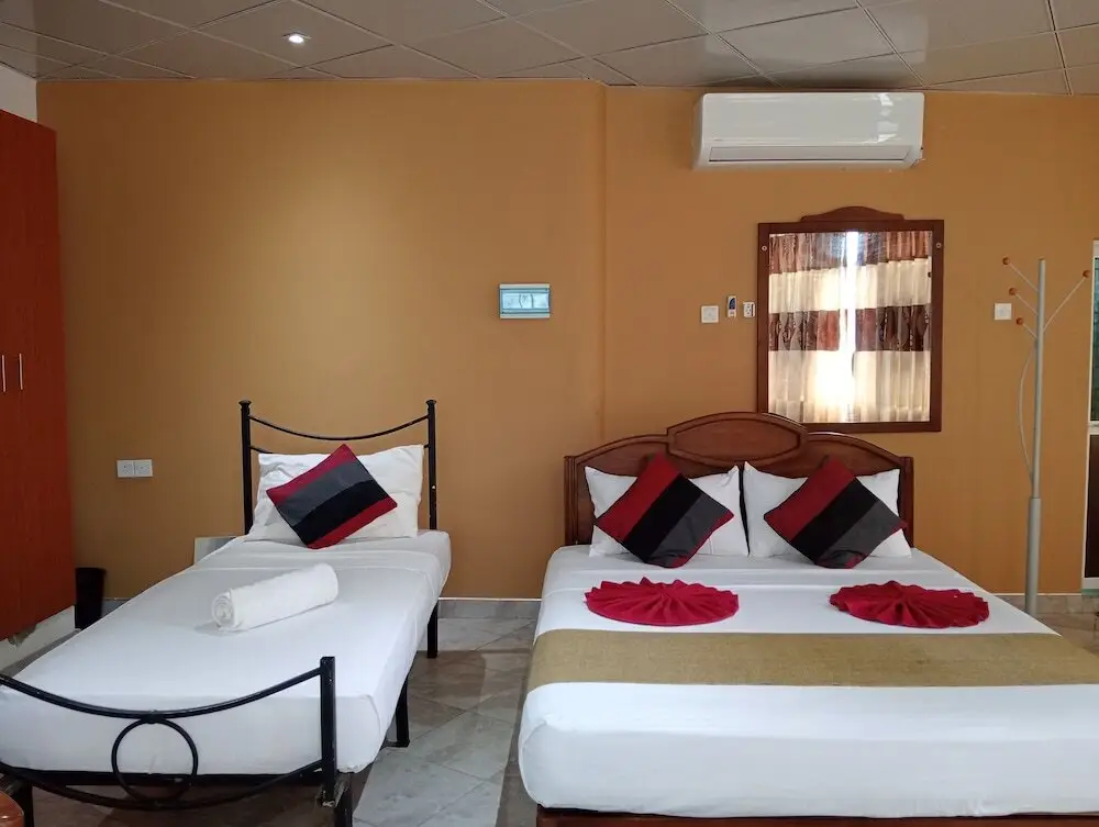 Канди: Power Zone Guest House