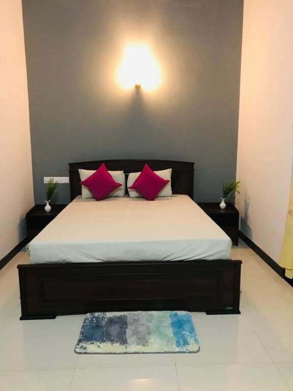 Хинатигала Джанкшен: Impeccable 3-bed House in Unawatuna, Galle
