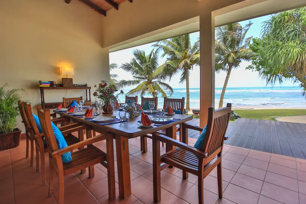 Коггала: South Point Villa - 3 bedroom Beach Front Villa