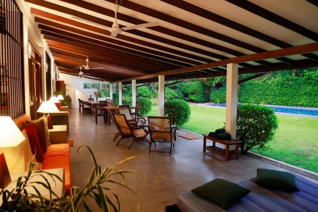 Коггала: Вилла South Point Surf House - 5 bedrooms sleeps 14
