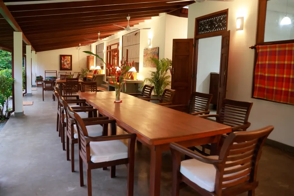Коггала: Вилла South Point Surf House - 5 bedrooms sleeps 14