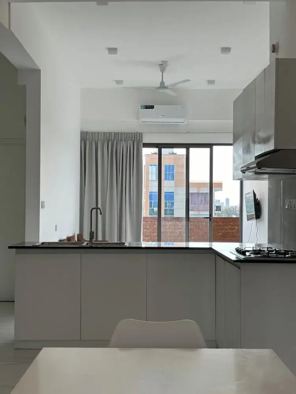 Шри-Джаяварденепура-Котте: 88 Kotte Serviced Apartment