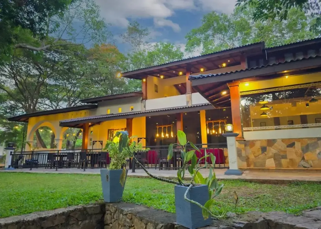 Мораголлева: Kalundawa Nature Resort