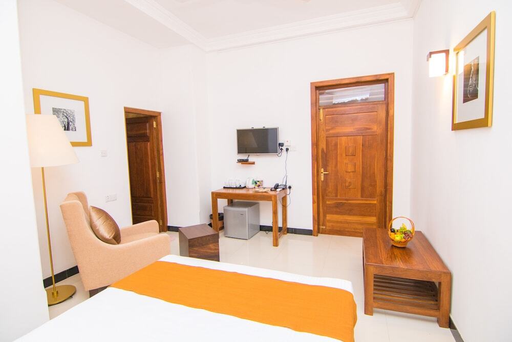Махиянганая: Adaviya Resort
