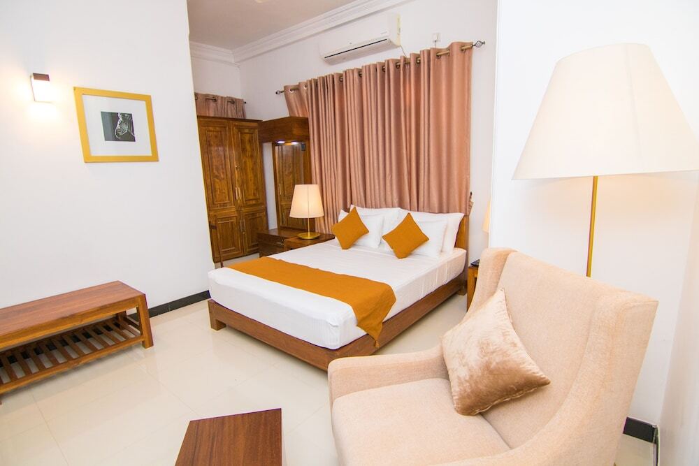 Махиянганая: Adaviya Resort