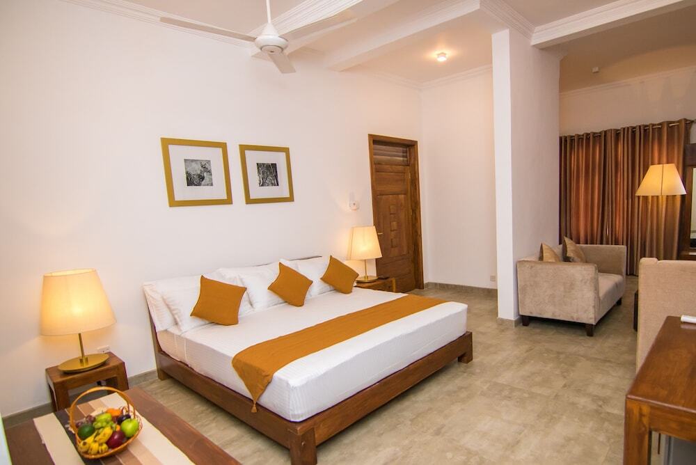Махиянганая: Adaviya Resort