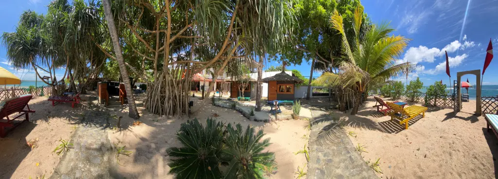 Рекава: Мини-отель Tomorrowland Beach Villas & Fisherman's Wharf Restaurant