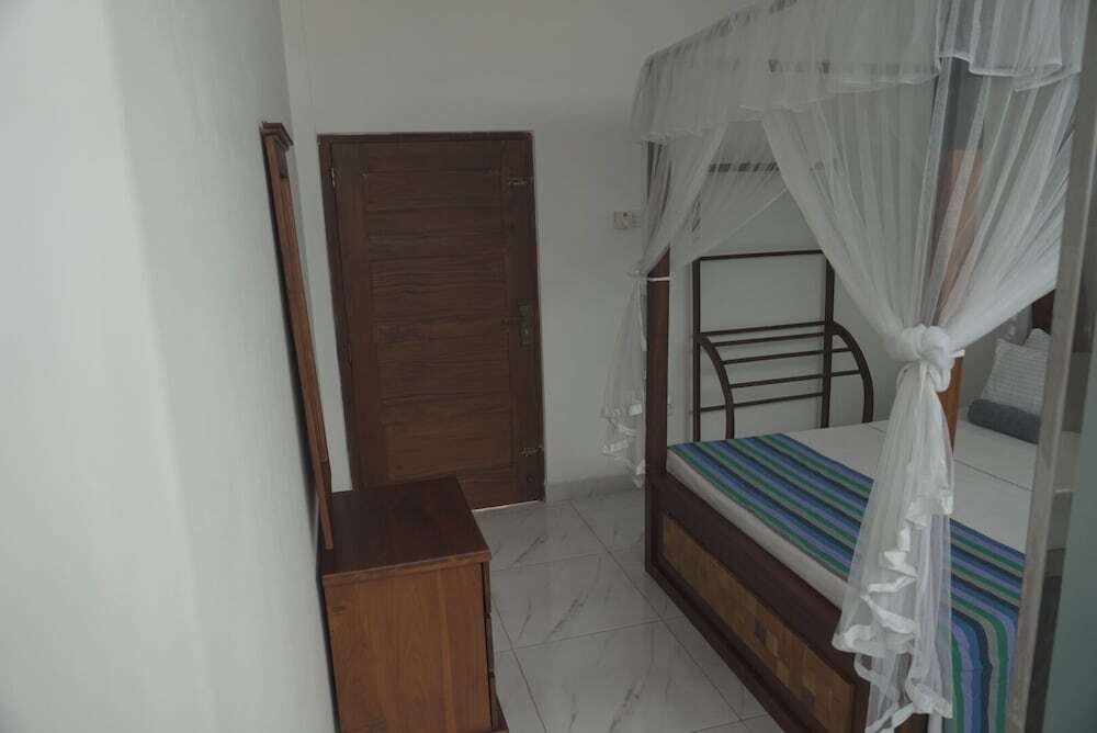 Велигама: Co-Living Memories Hostel & Restaurant
