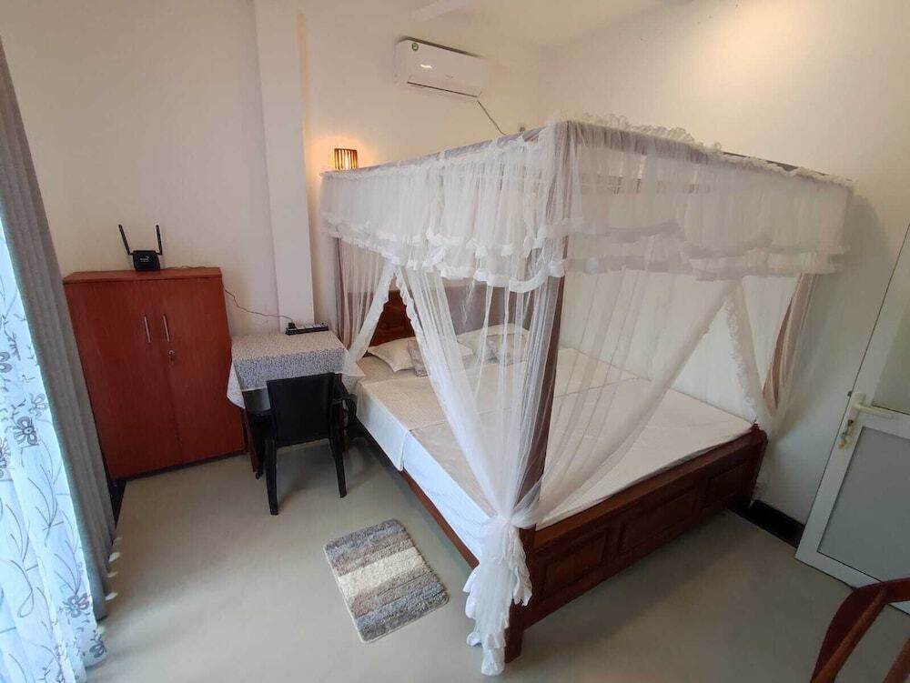 Полватумодара: Flower shade villa