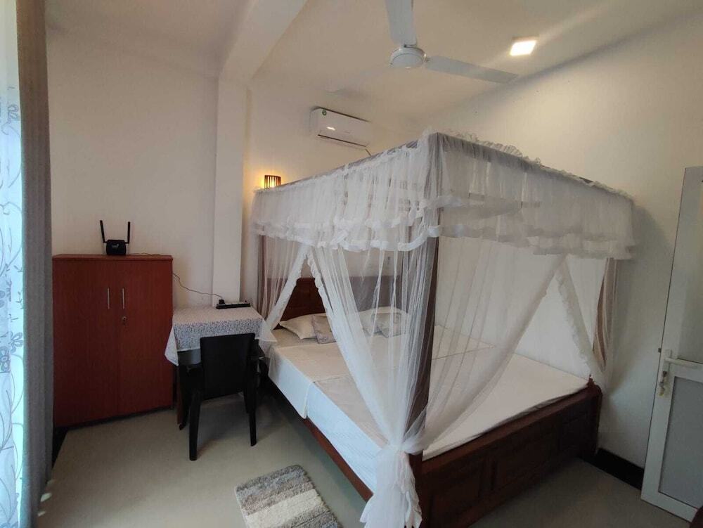 Полватумодара: Flower shade villa