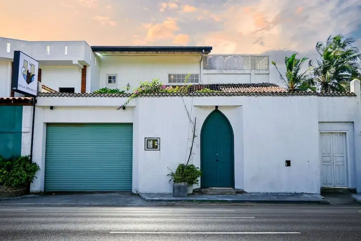 Оваканда: Villa Republic Boossa