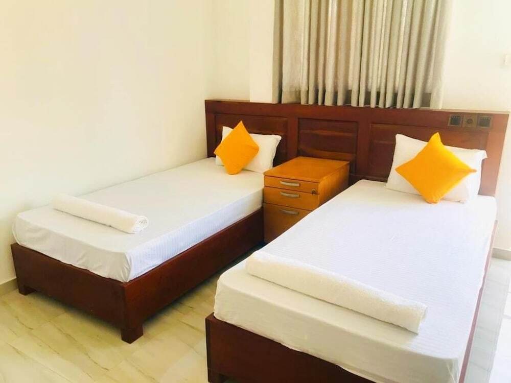 Катунаяке: Marian Villa Katunayake